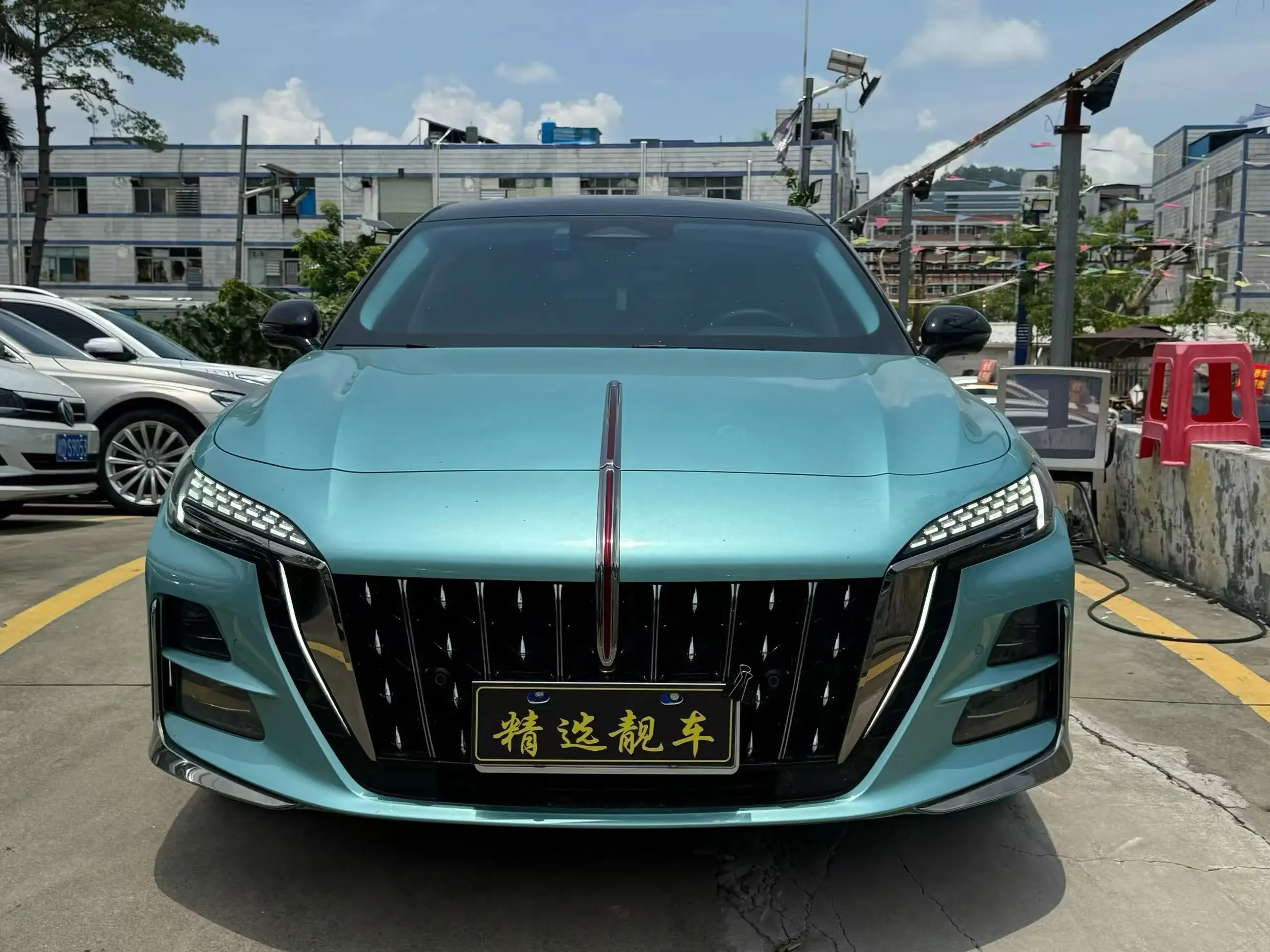 Hongqi H6