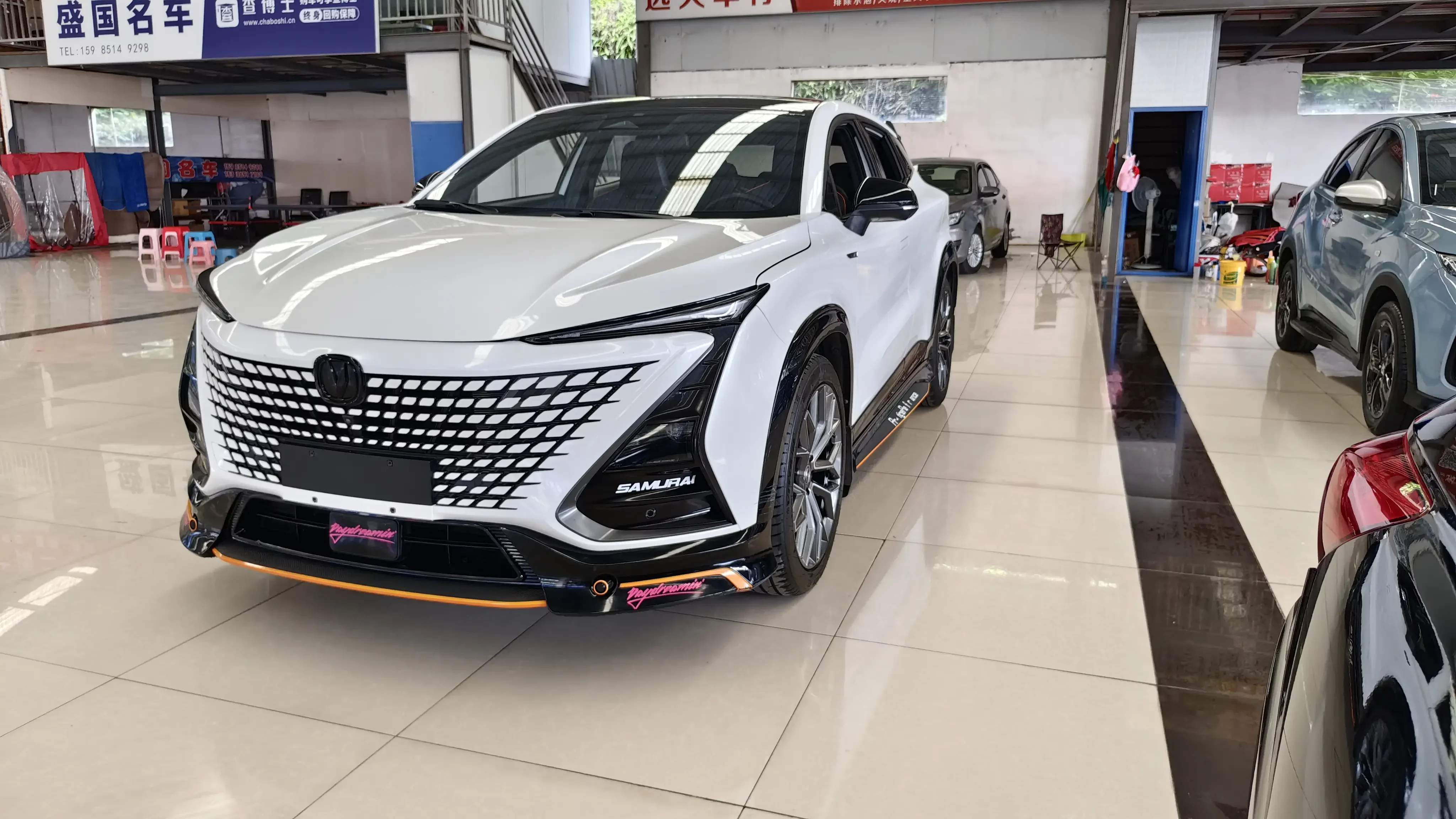 Changan UNI-T  из Китая