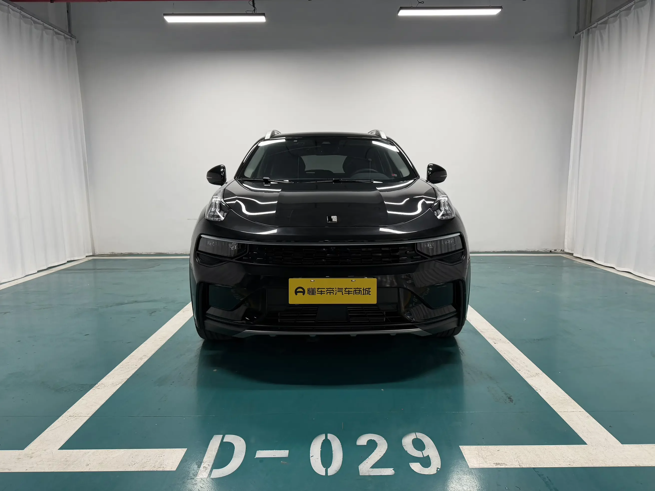 Lynk & Co 01