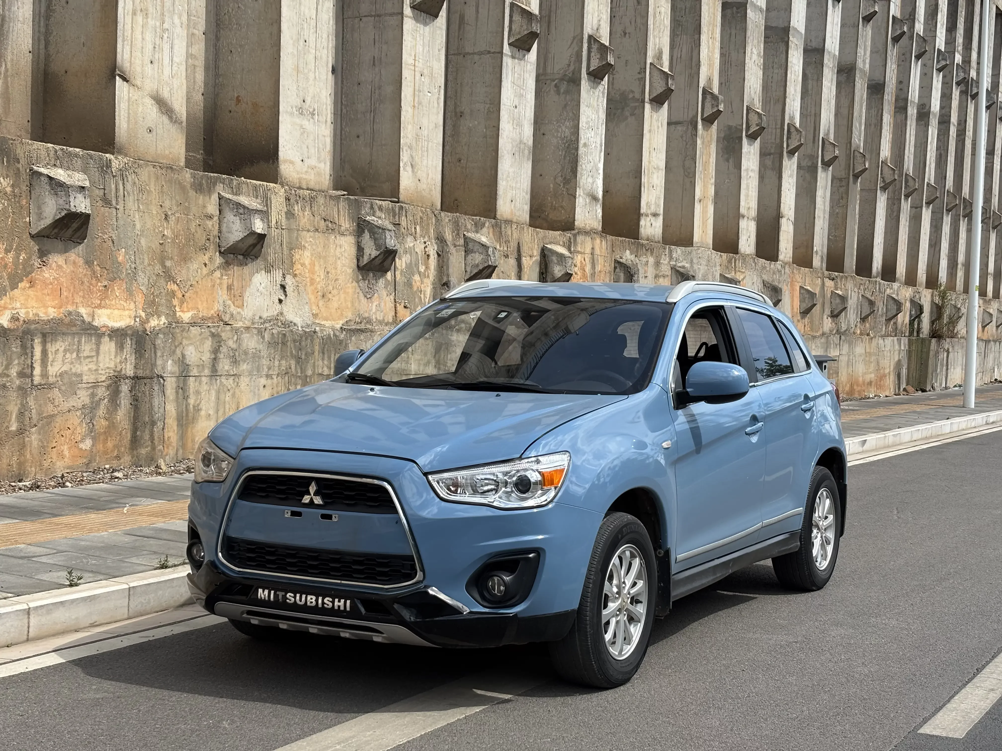 Mitsubishi Jinxuan ASX  из Китая