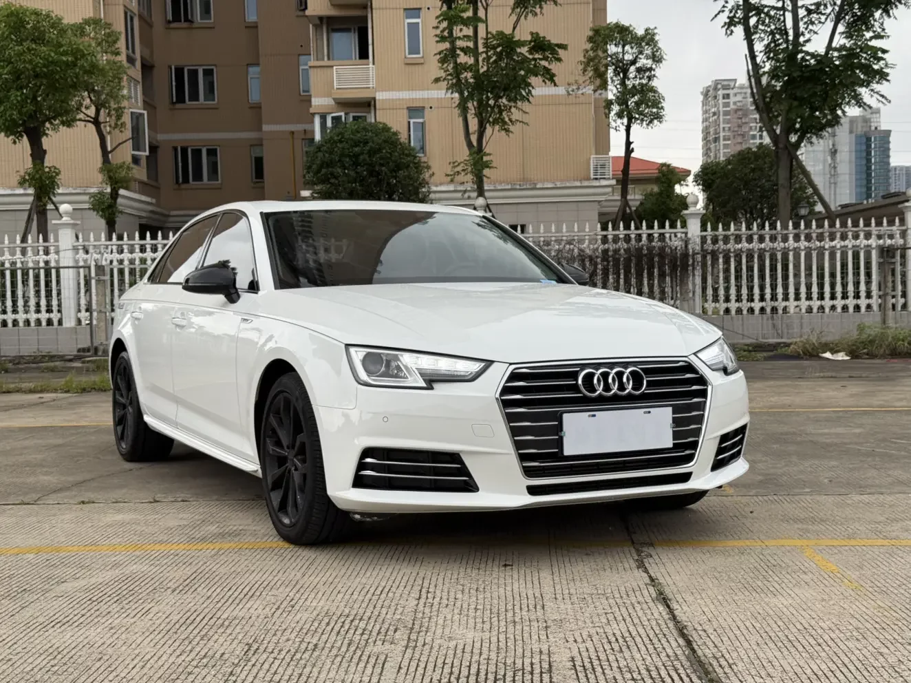 Audi A4L