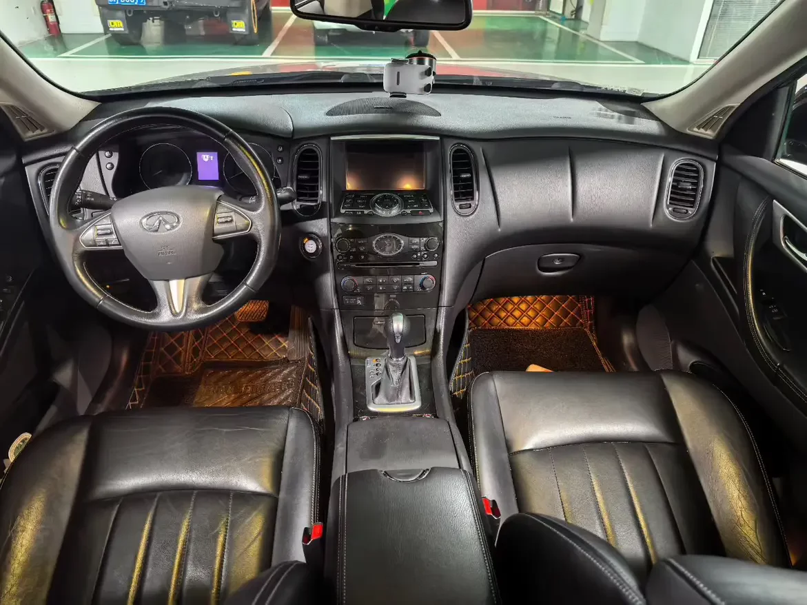 Infiniti QX50