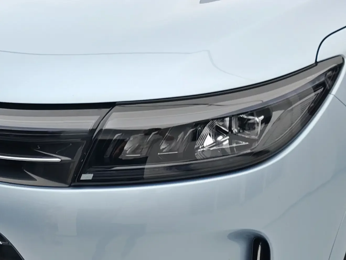AITO M7