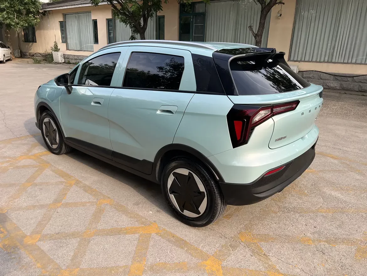 Geely Geometry E Firefly