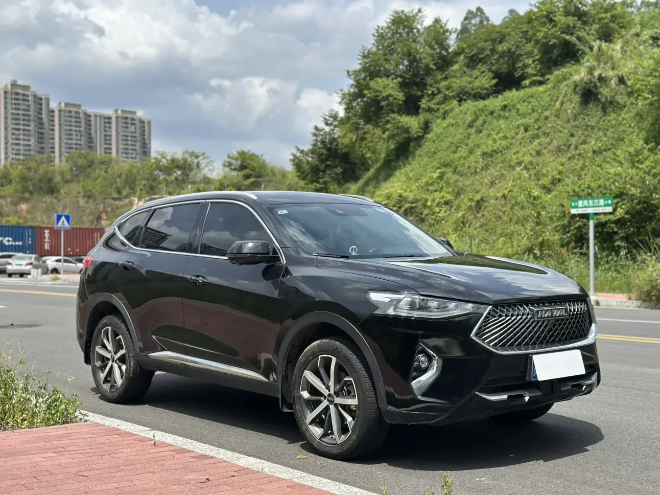 Haval F7