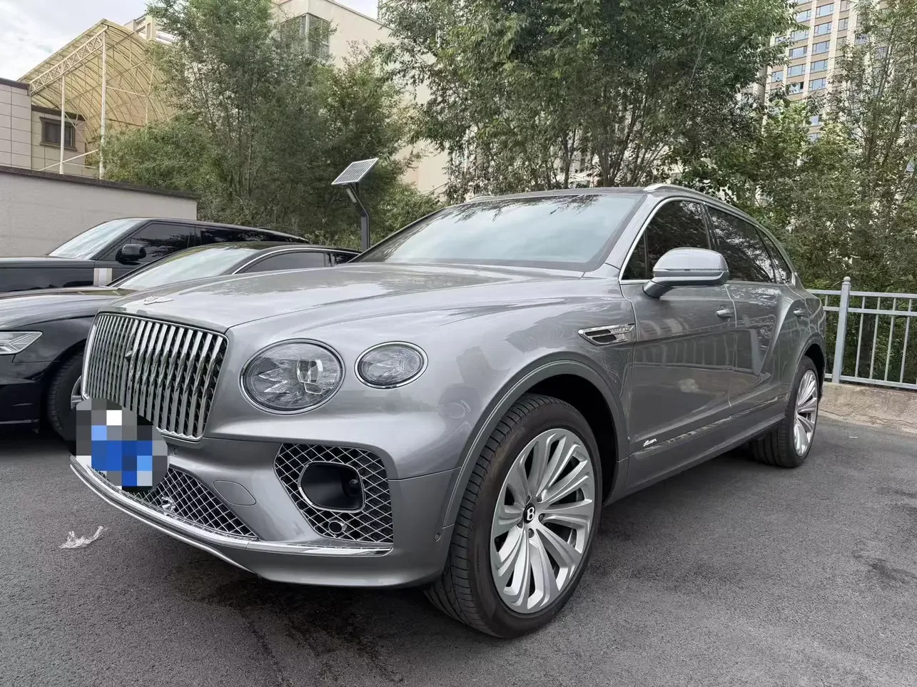 Bentley Bentayga  из Китая