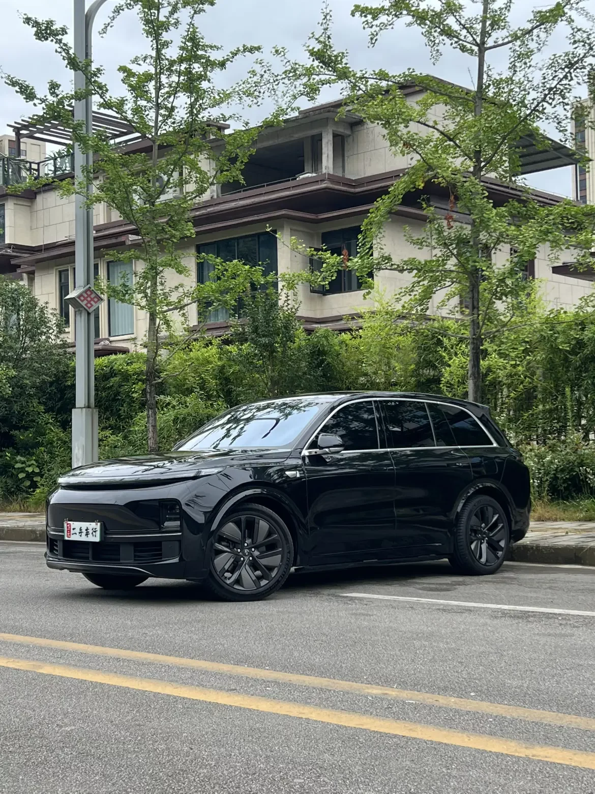 Lixiang L8