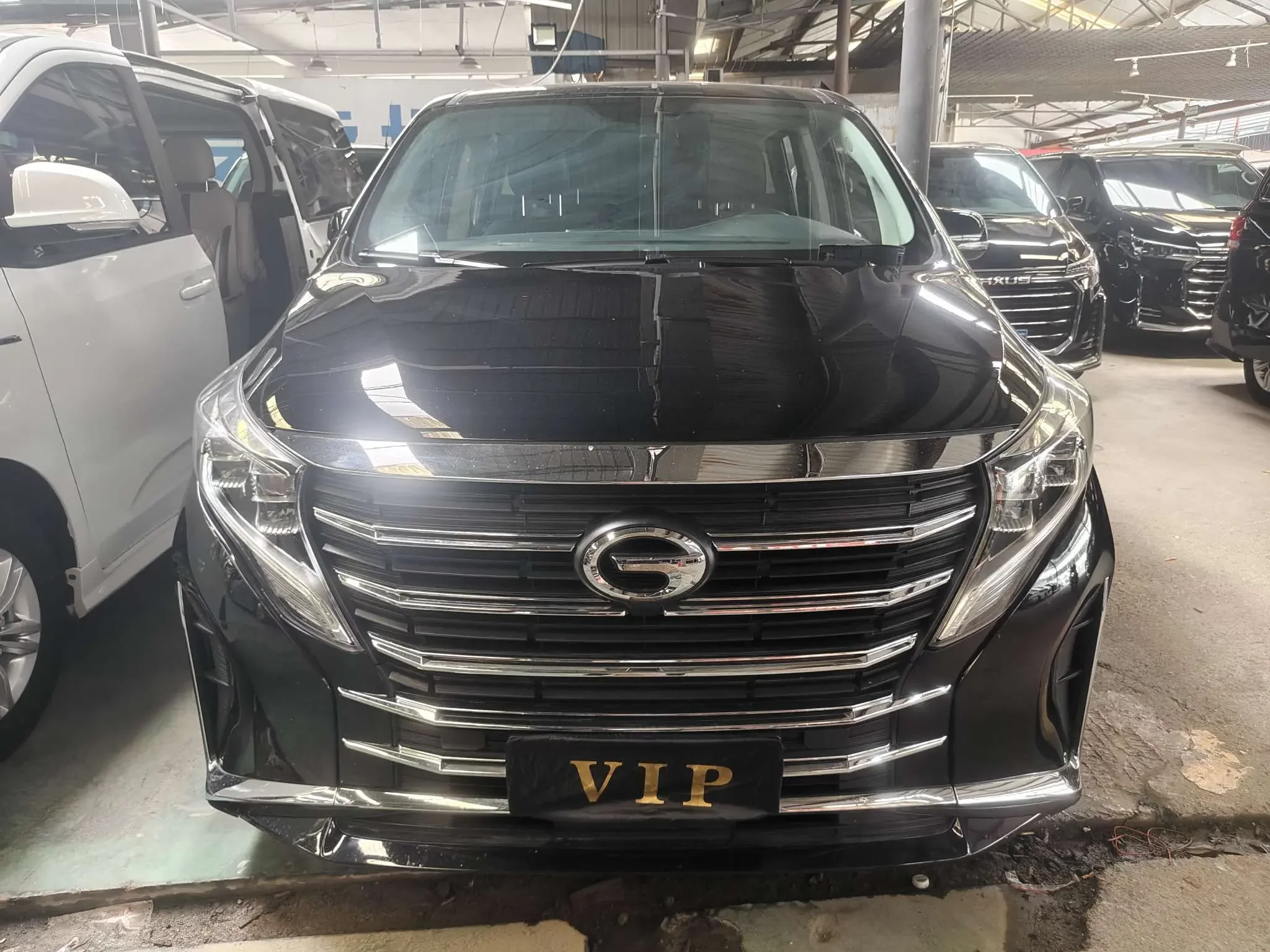 GAC Trumpchi M8  из Китая