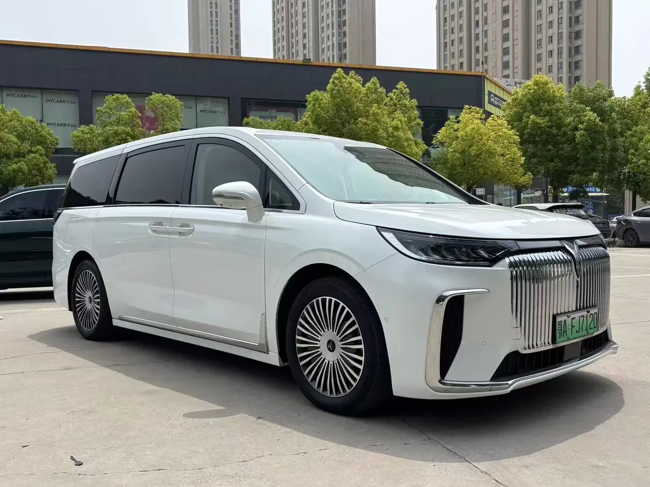 Voyah Lantu Dreamer PHEV