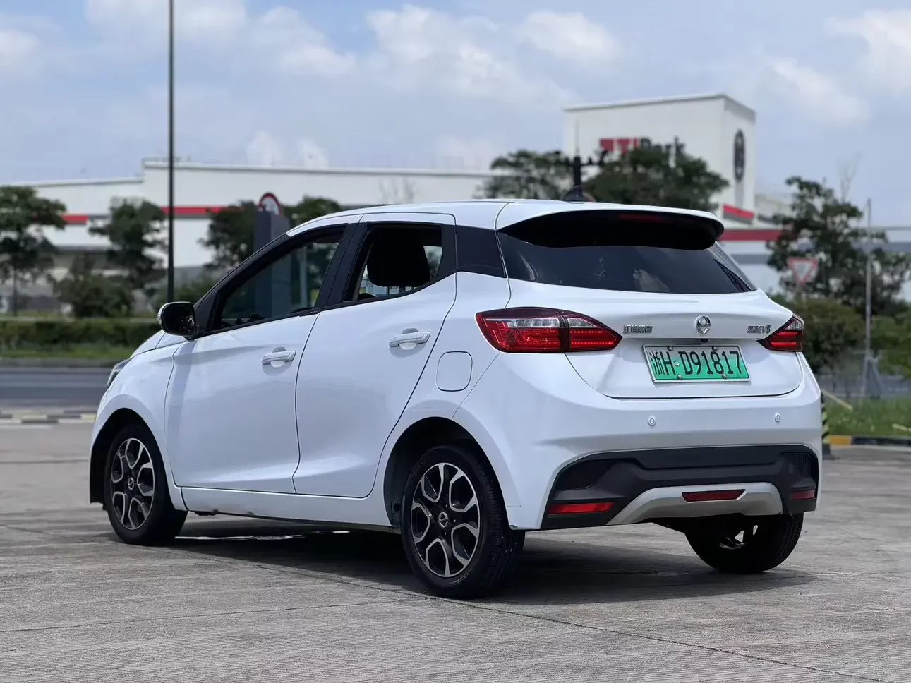 Jiangling Yizhi EV3