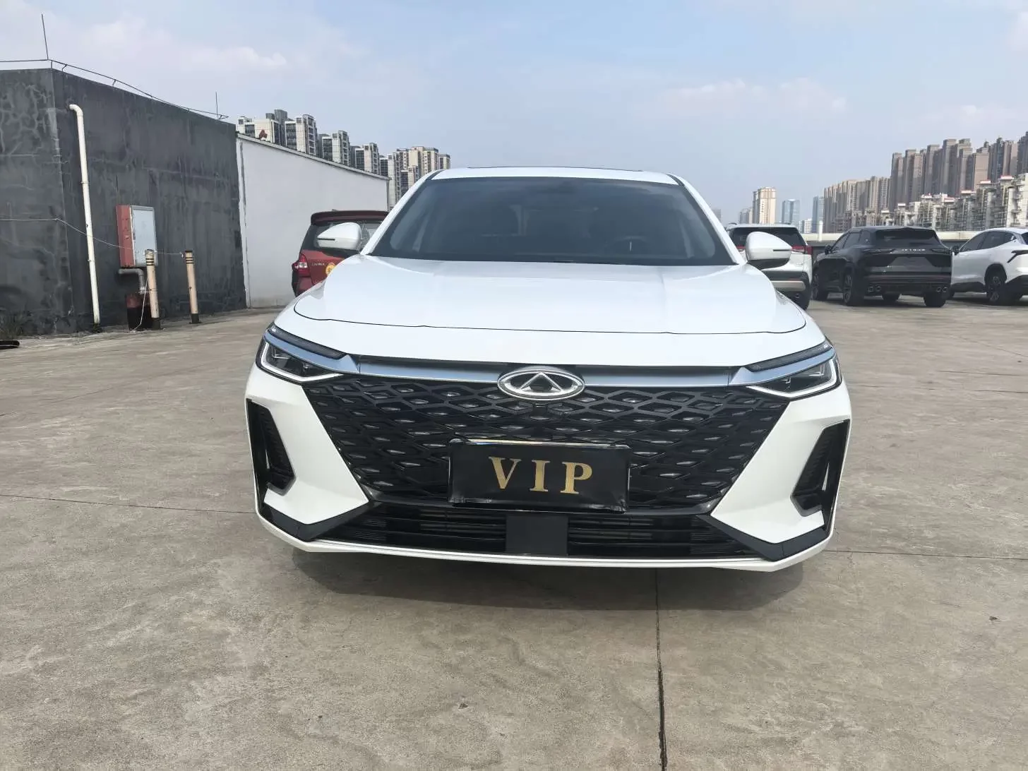 Chery Arrizo 8