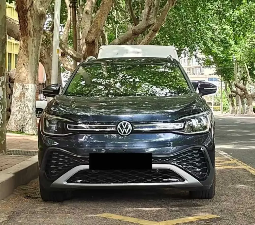 Volkswagen ID.6 CROZZ