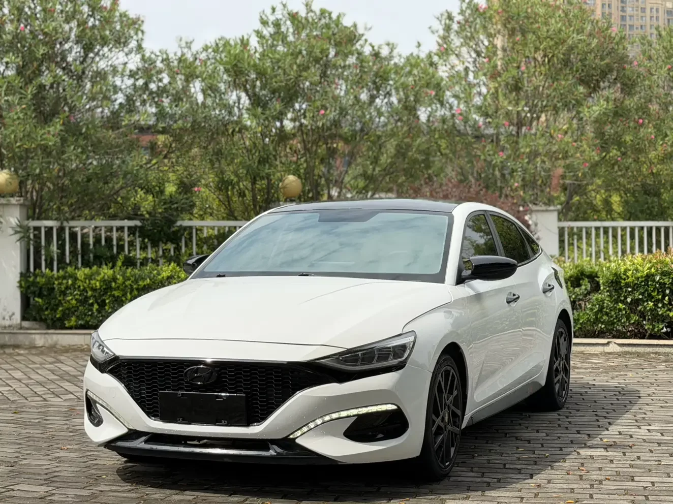 Hyundai Lafesta