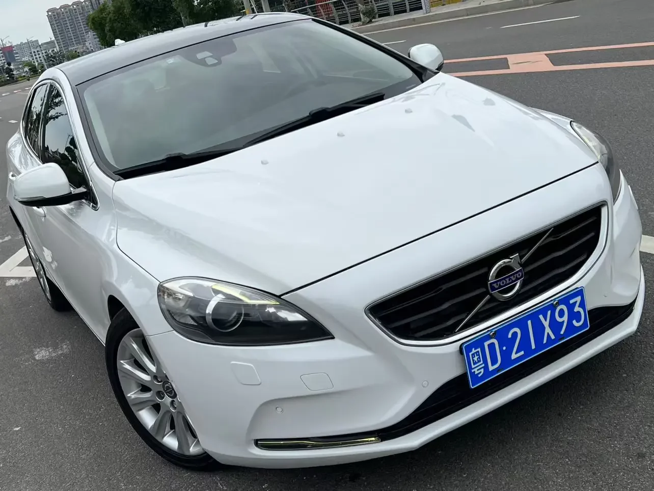 Volvo V40