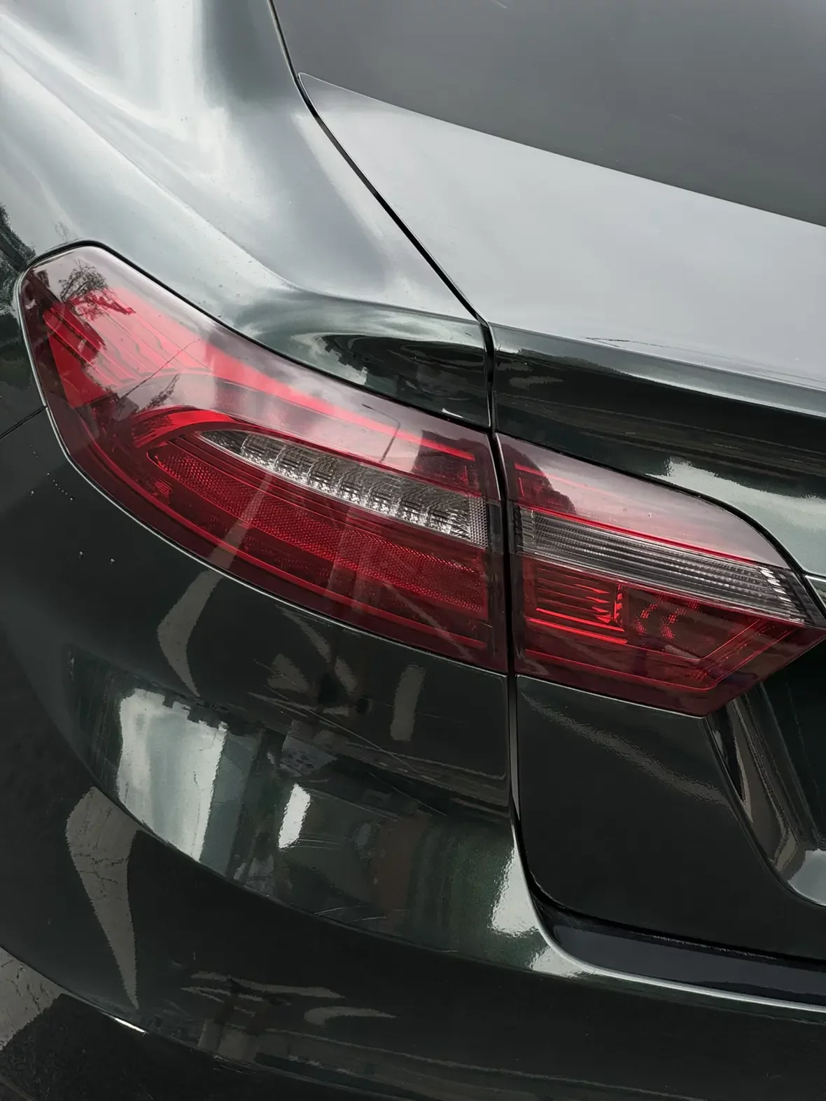 Ford Taurus