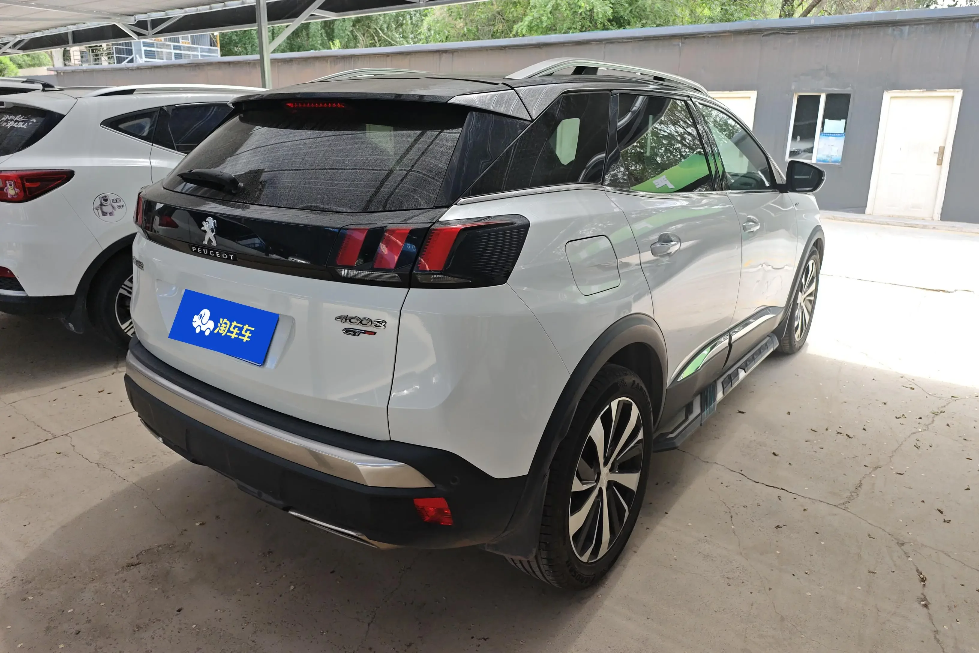 Peugeot 4008