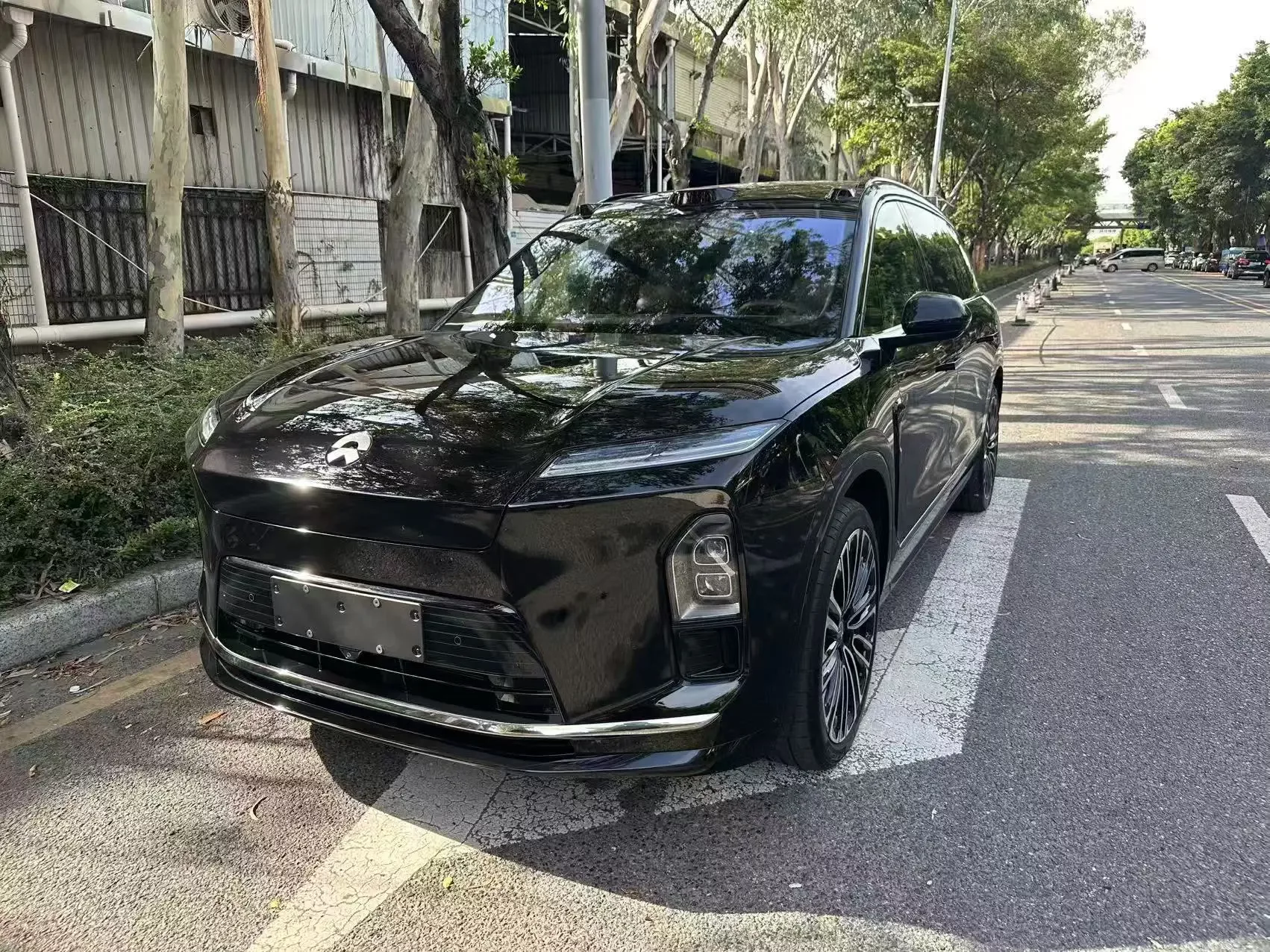 NIO ES8  из Китая