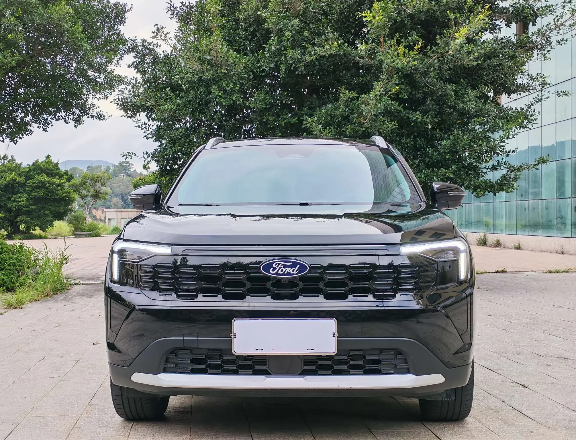 Ford Equator Sport
