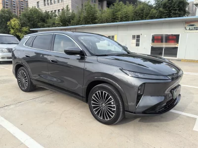 Dongfeng Fengshen L8 PHEV