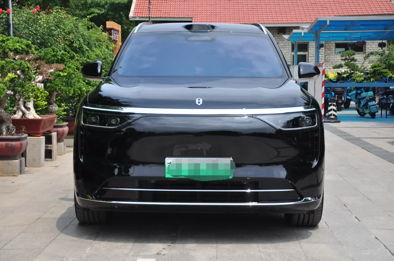 AITO QJM8  из Китая