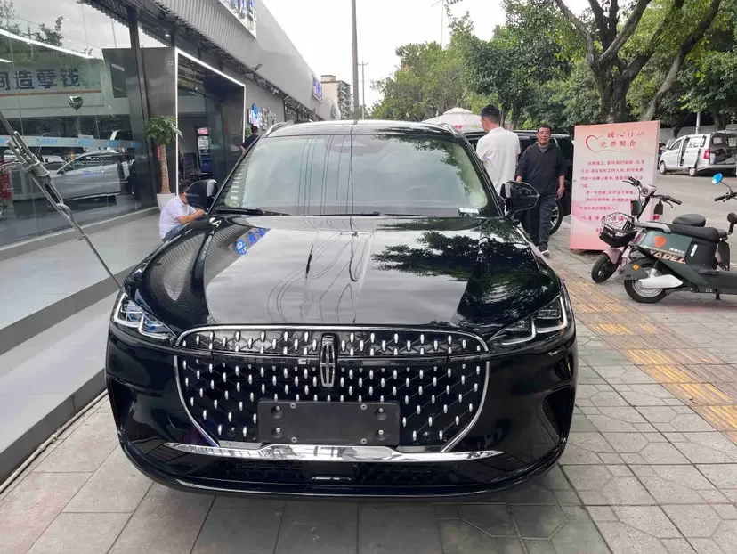 Lincoln adventurer
