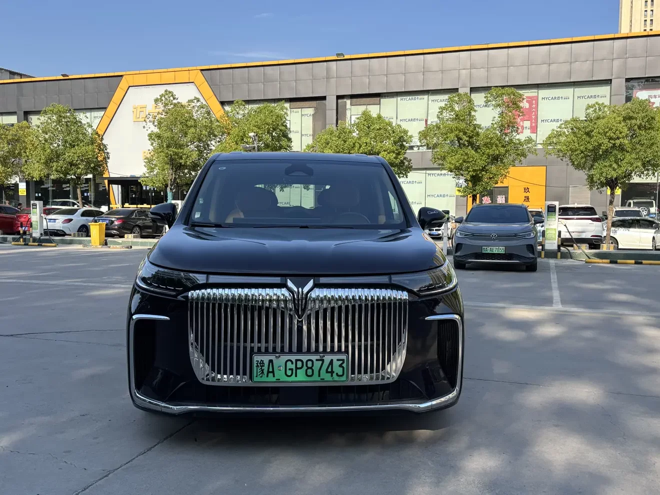 Voyah Lantu Dreamer PHEV  из Китая