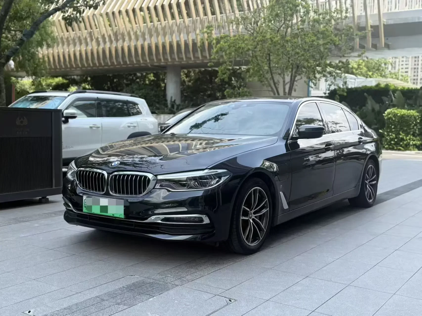 BMW 5 Series PHEV