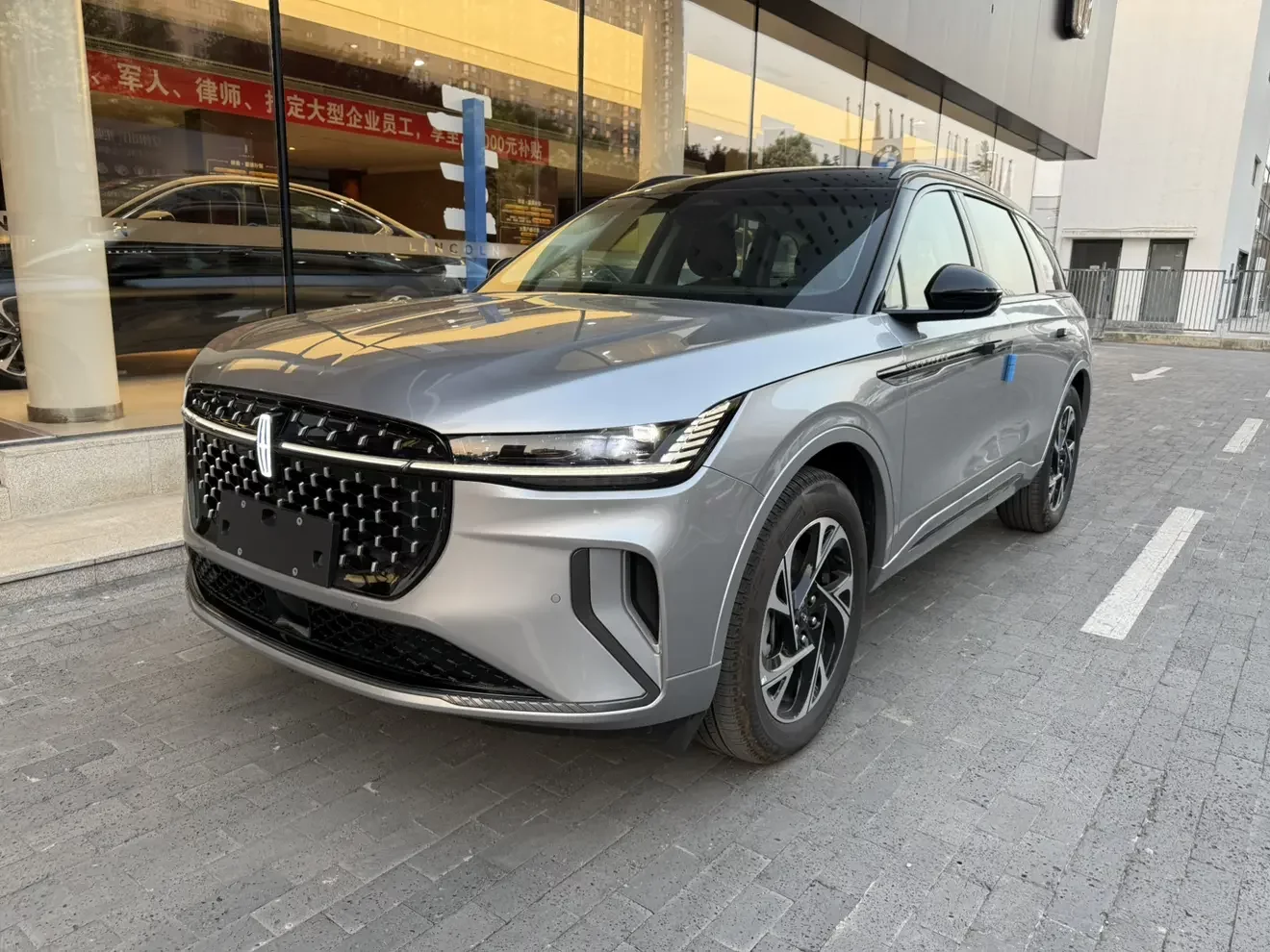 Lincoln navigator  из Китая
