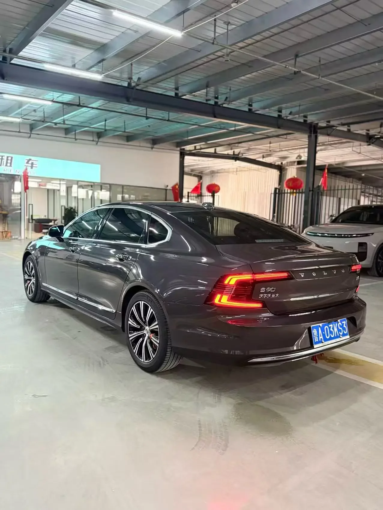 Volvo S90