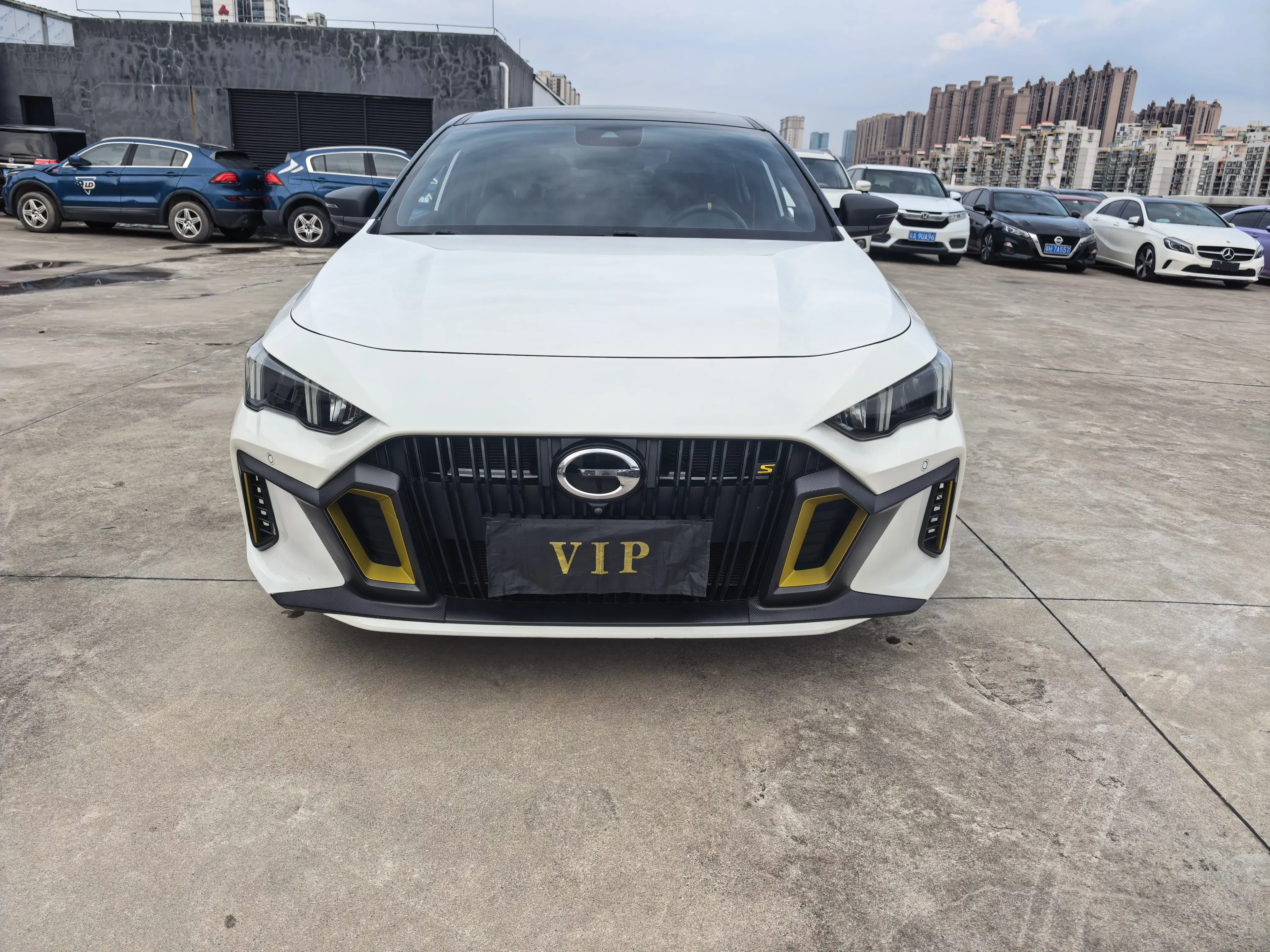 GAC Trumpchi Empow  из Китая