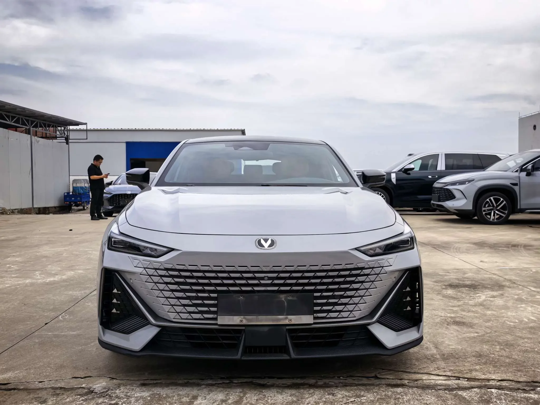 Changan UNI-V