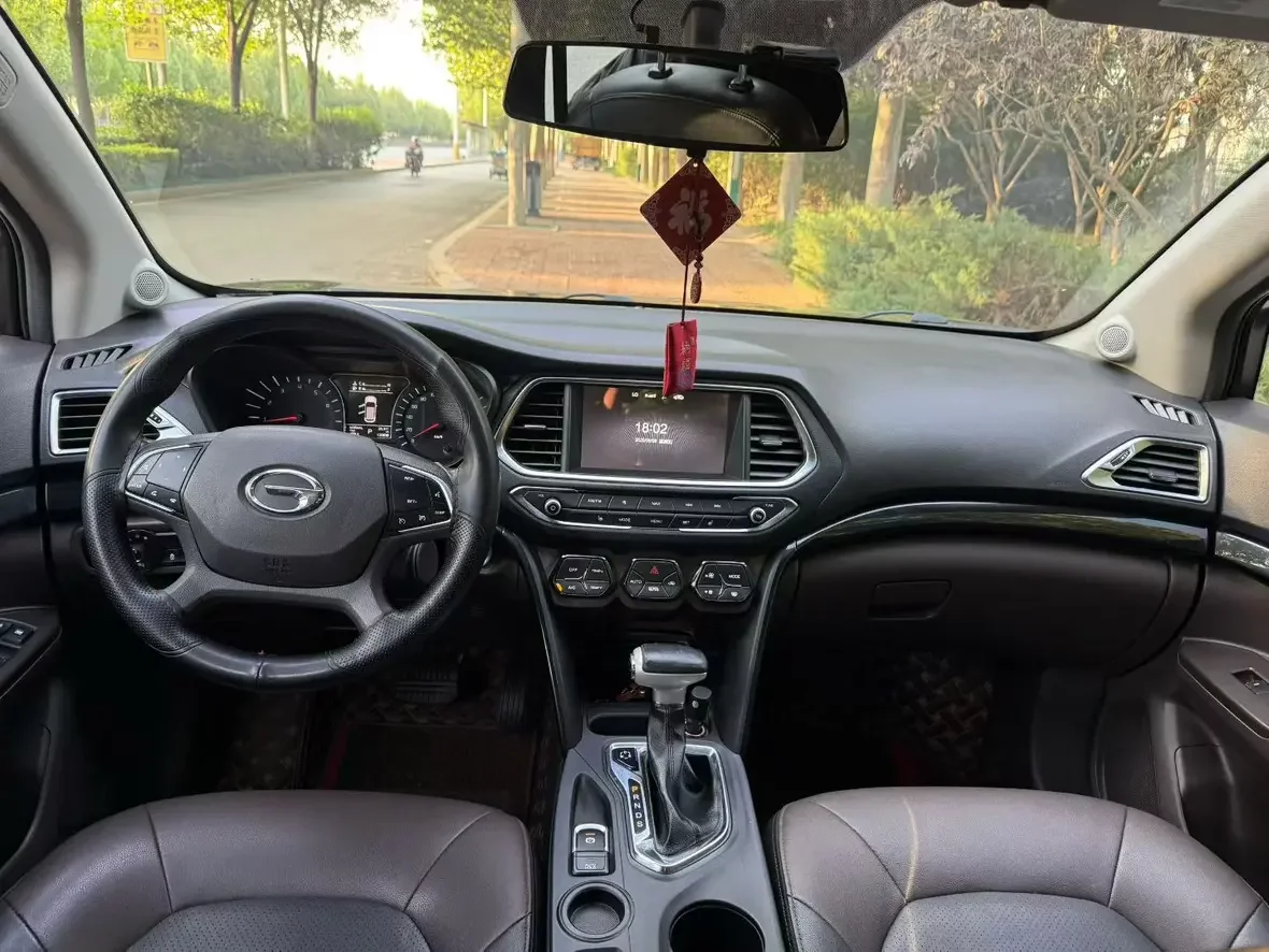 GAC Trumpchi GS4