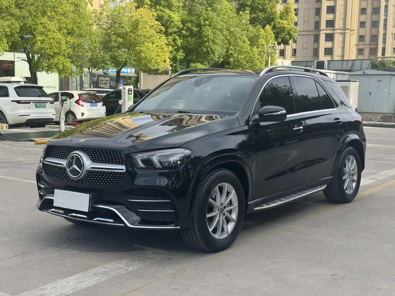 Mercedes-Benz GLE (Imported)