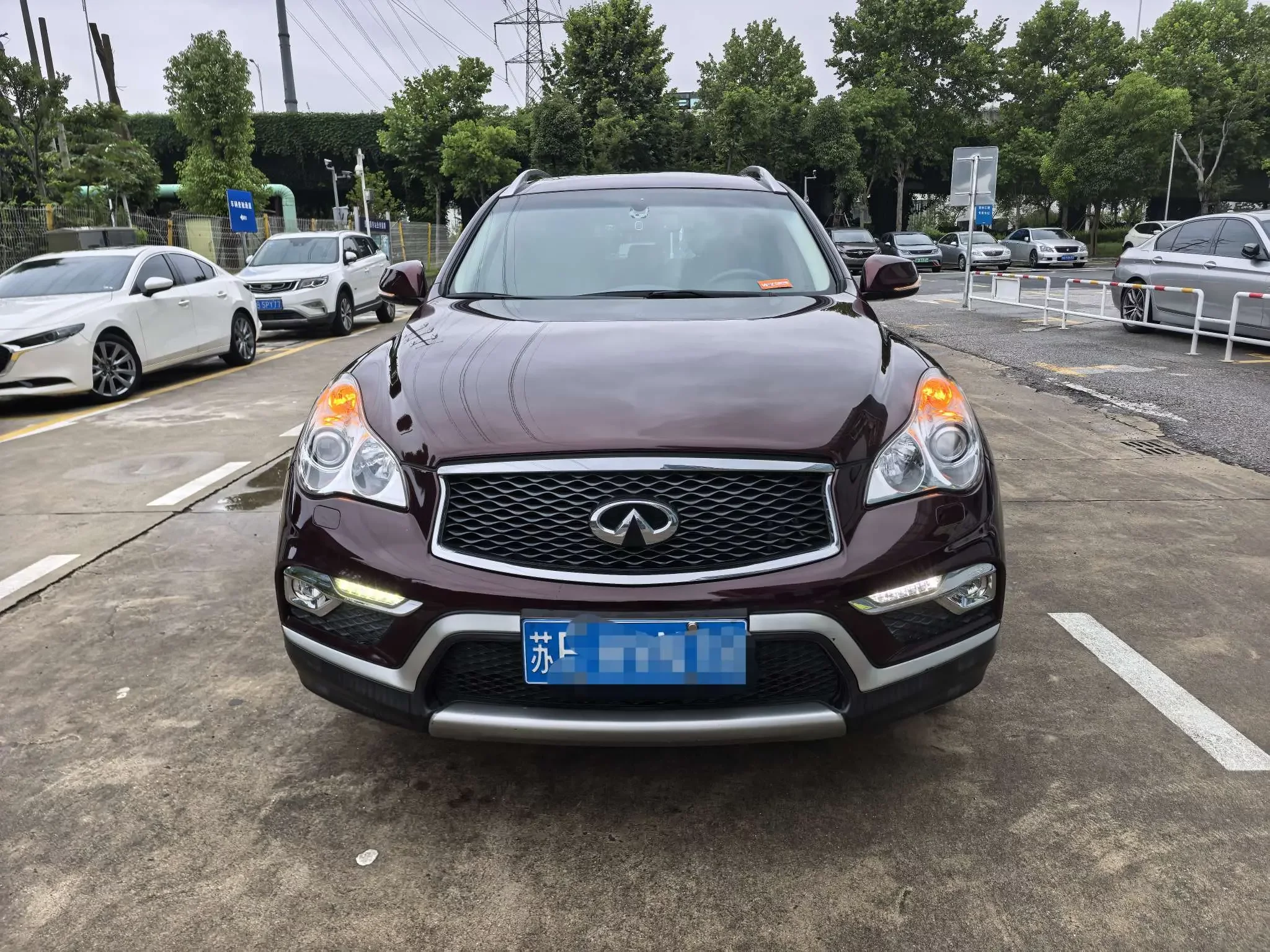 Infiniti QX50