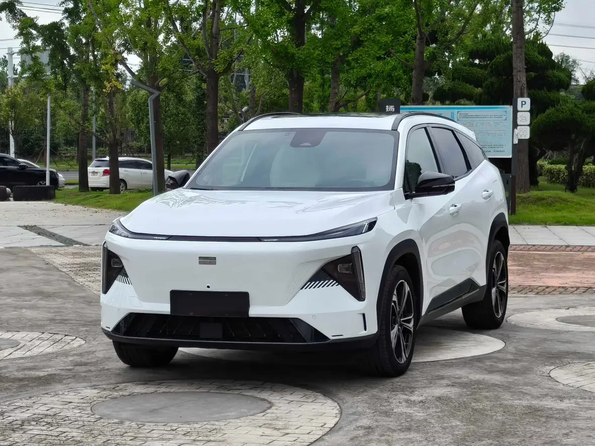 Geely Galaxy L7