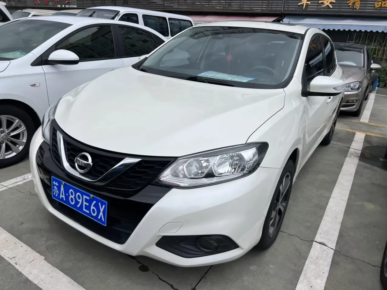 Nissan Tiida  из Китая