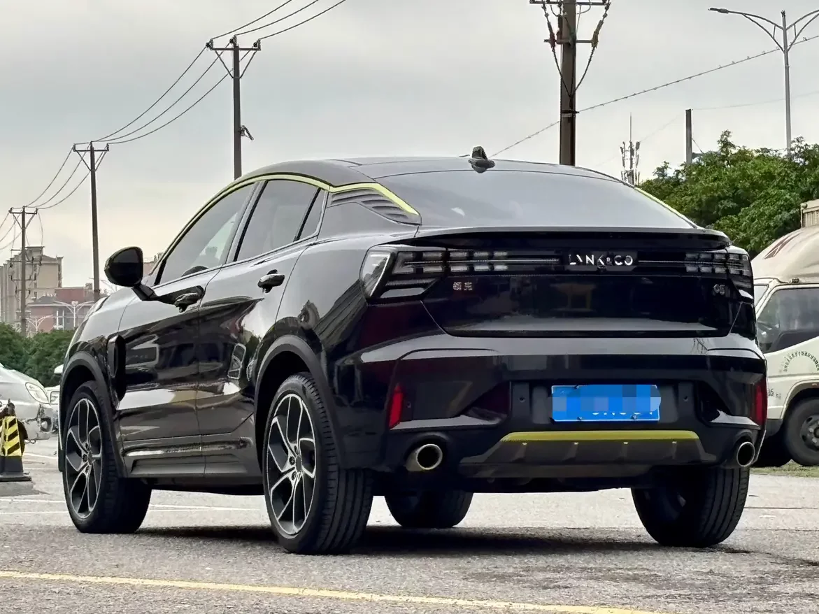 Lynk & Co 05