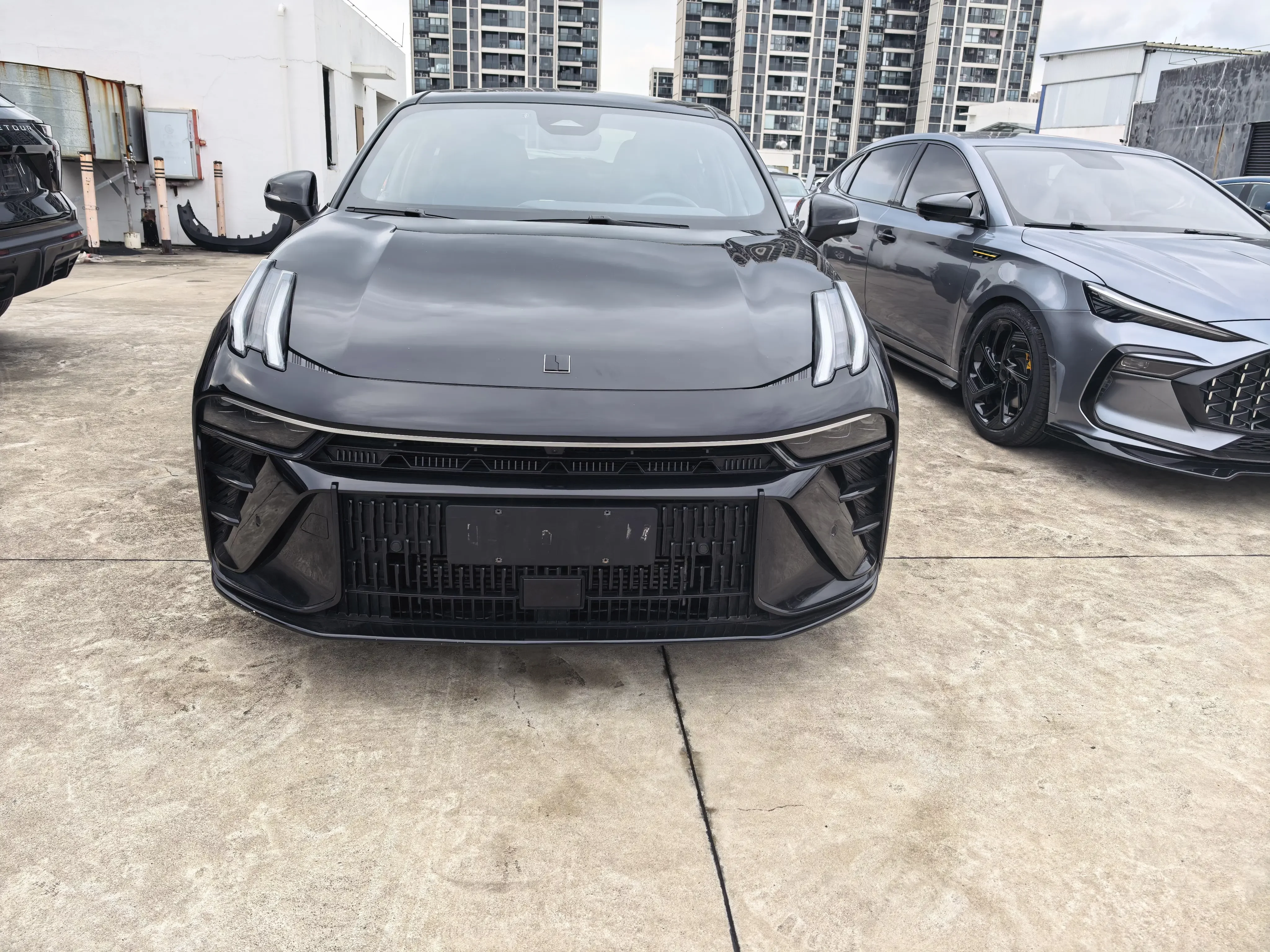 Lynk & Co 03