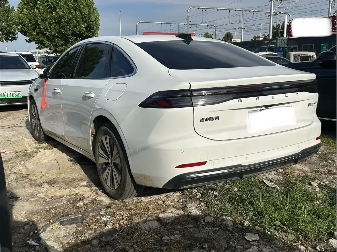 Geely Galaxy A7 EM