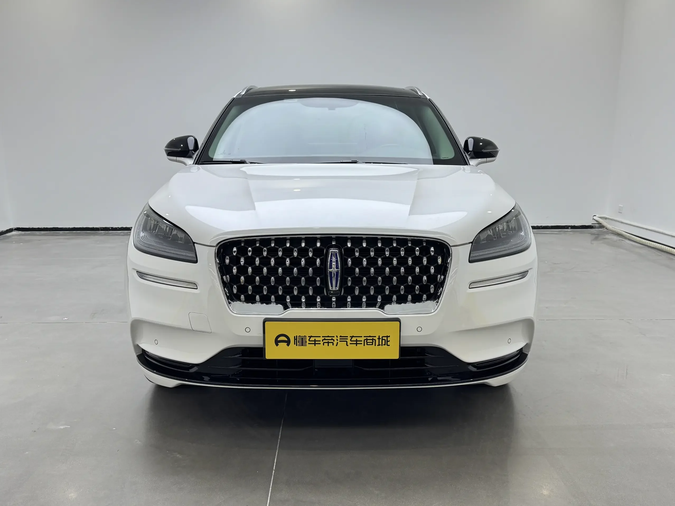Lincoln Adventurer PHEV  из Китая
