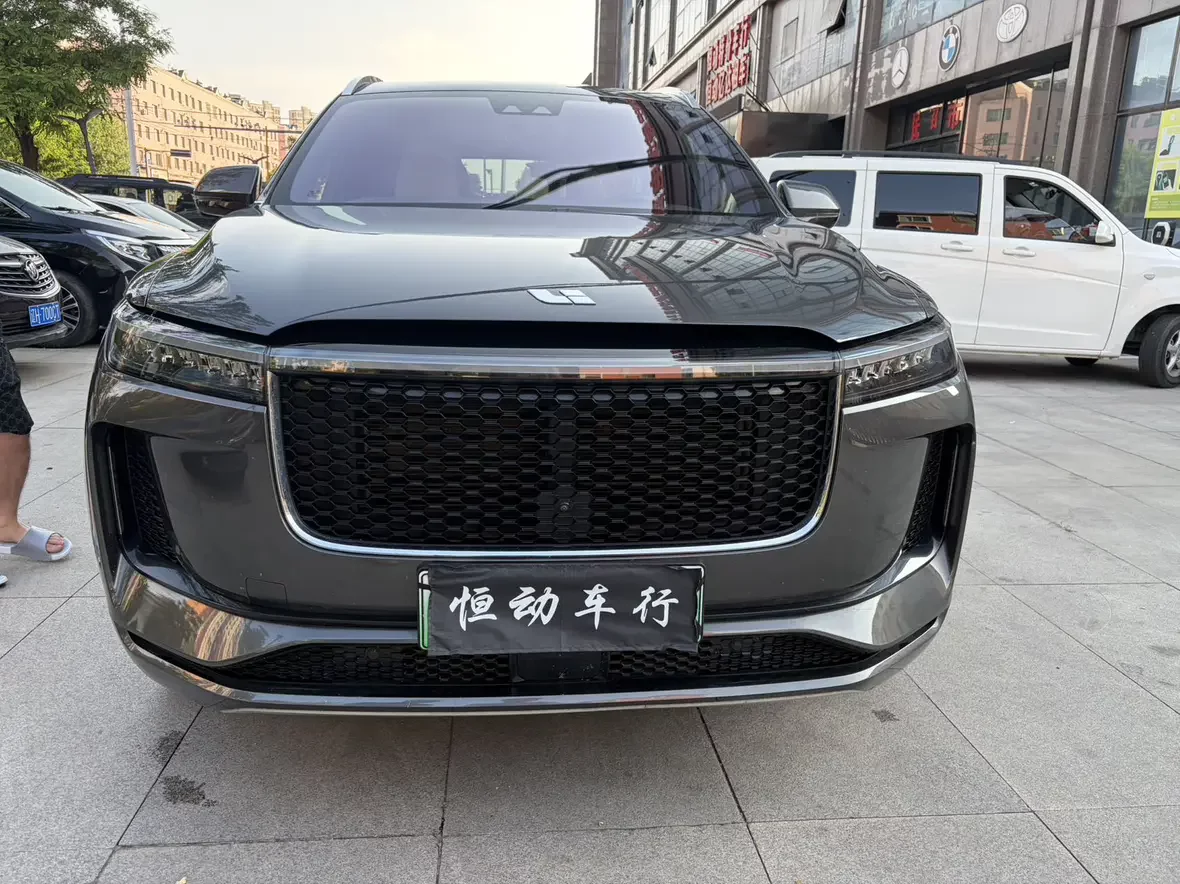 Li ONE (Ideal ONE)  из Китая