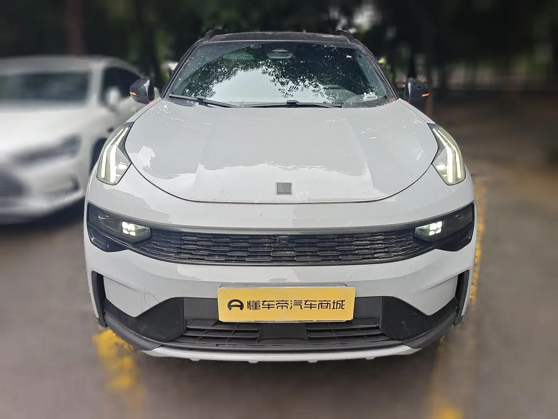 Lynk & Co 01