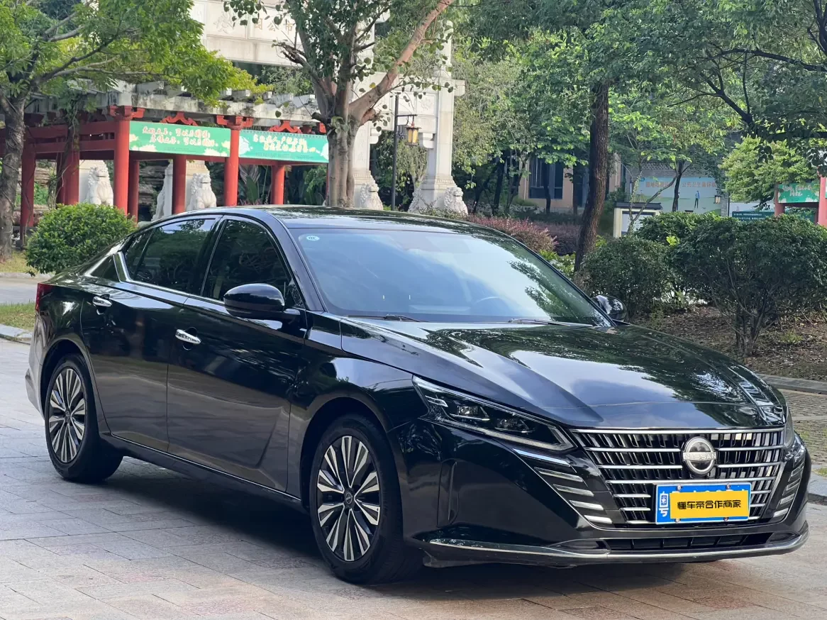 Nissan Altima