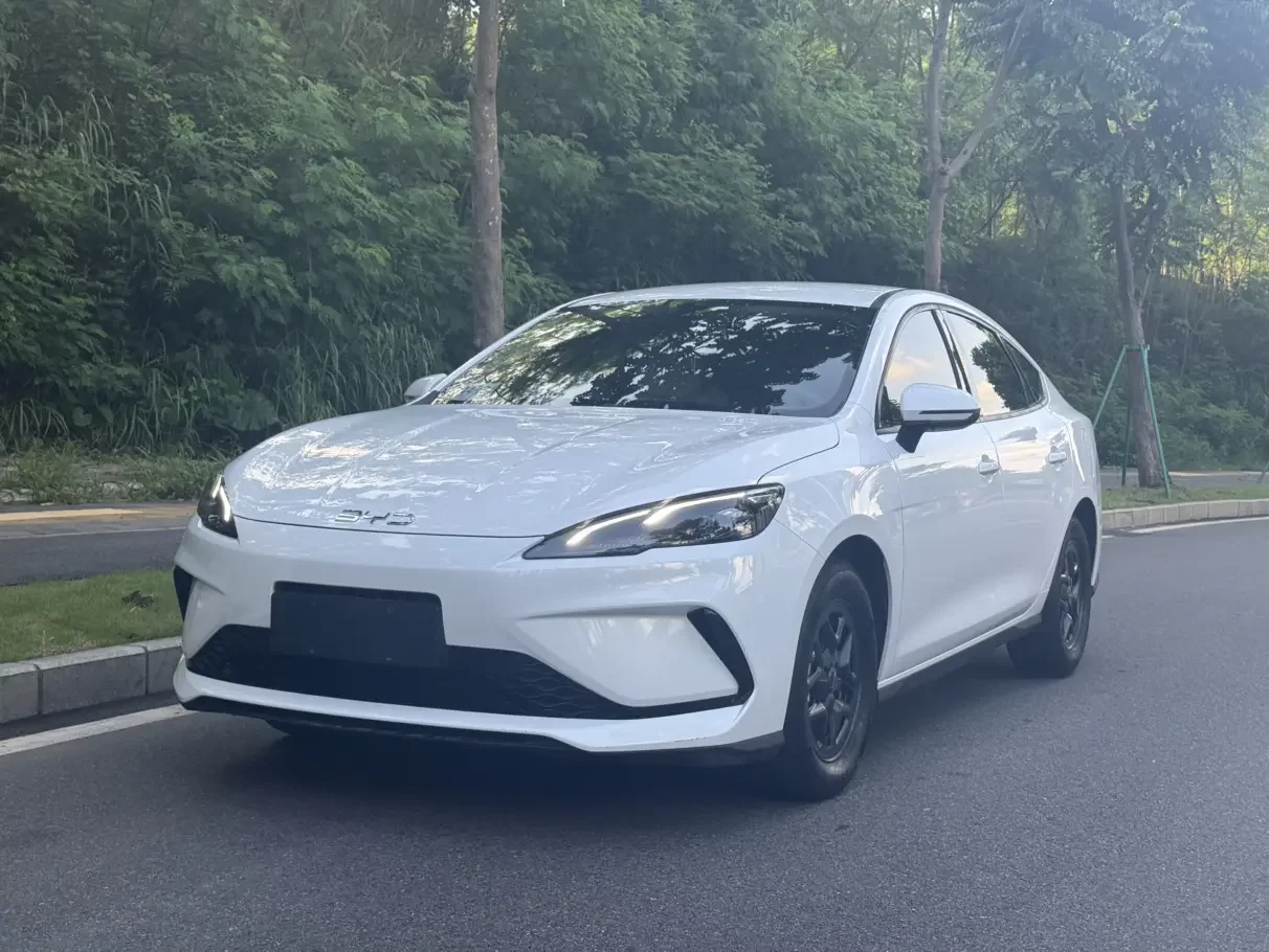 BYD Seal 05DM  из Китая