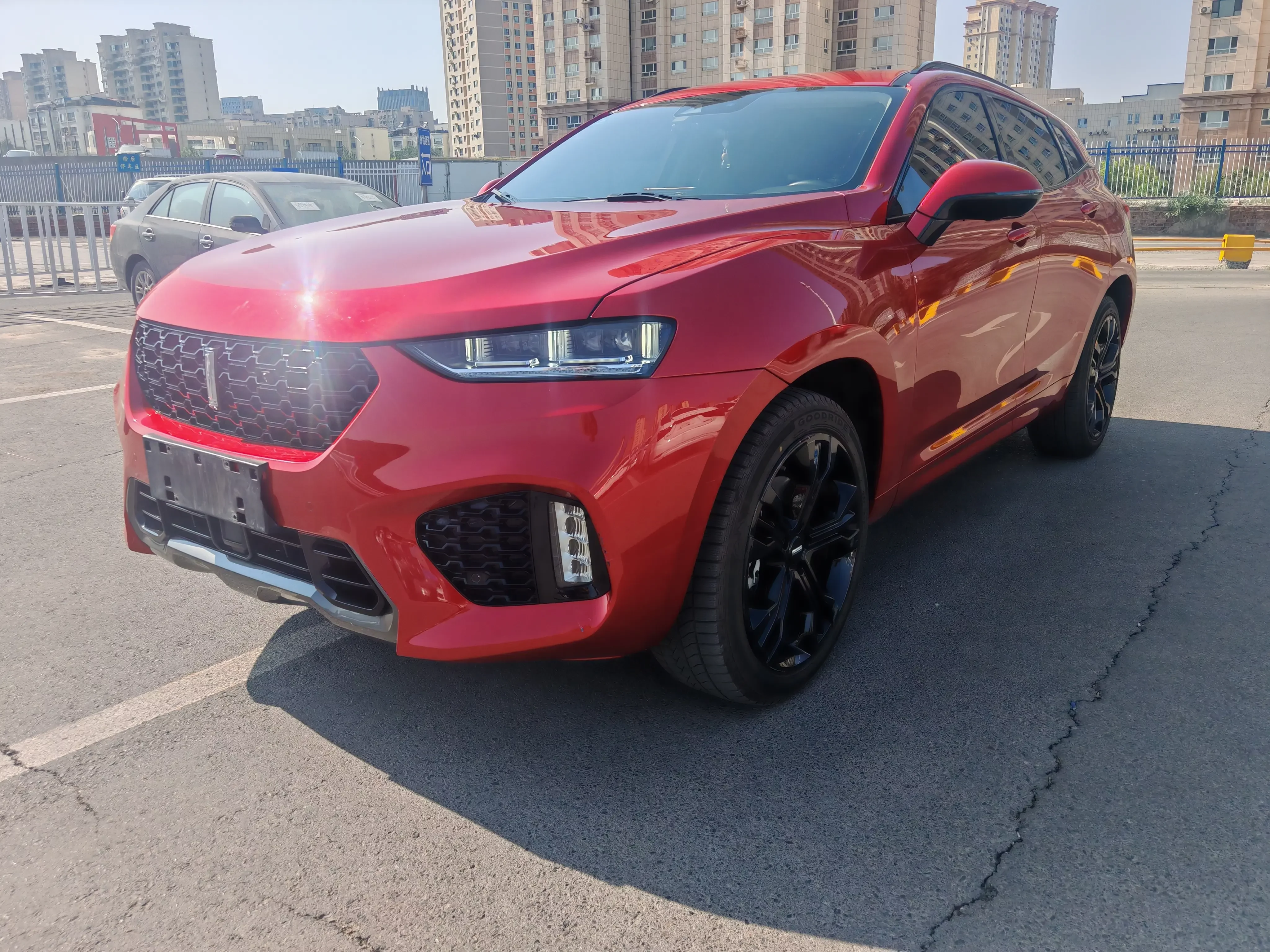 Wey Wei brand VV7