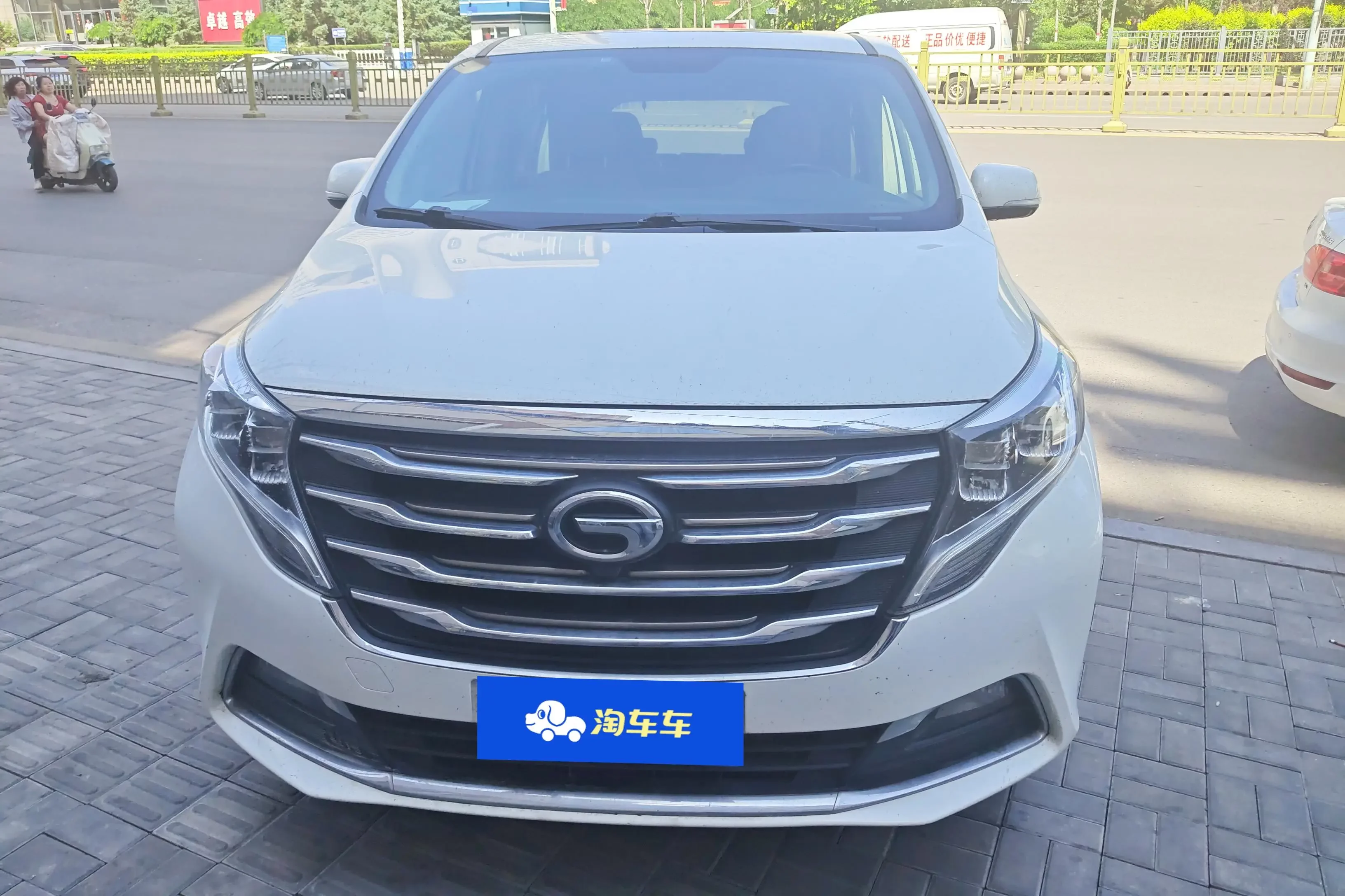 GAC Trumpchi M8  из Китая