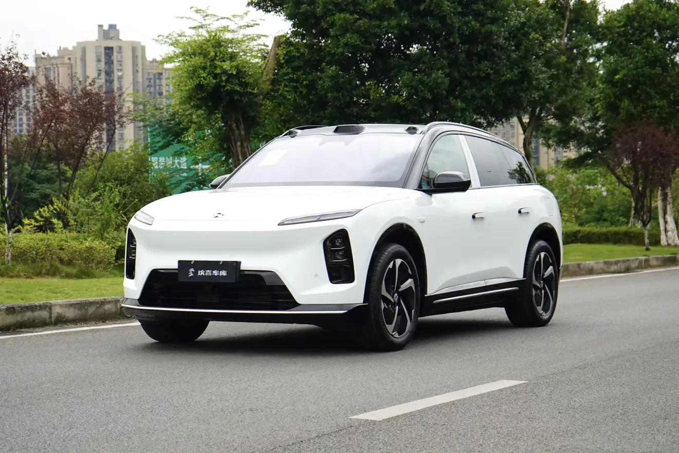 NIO ES6