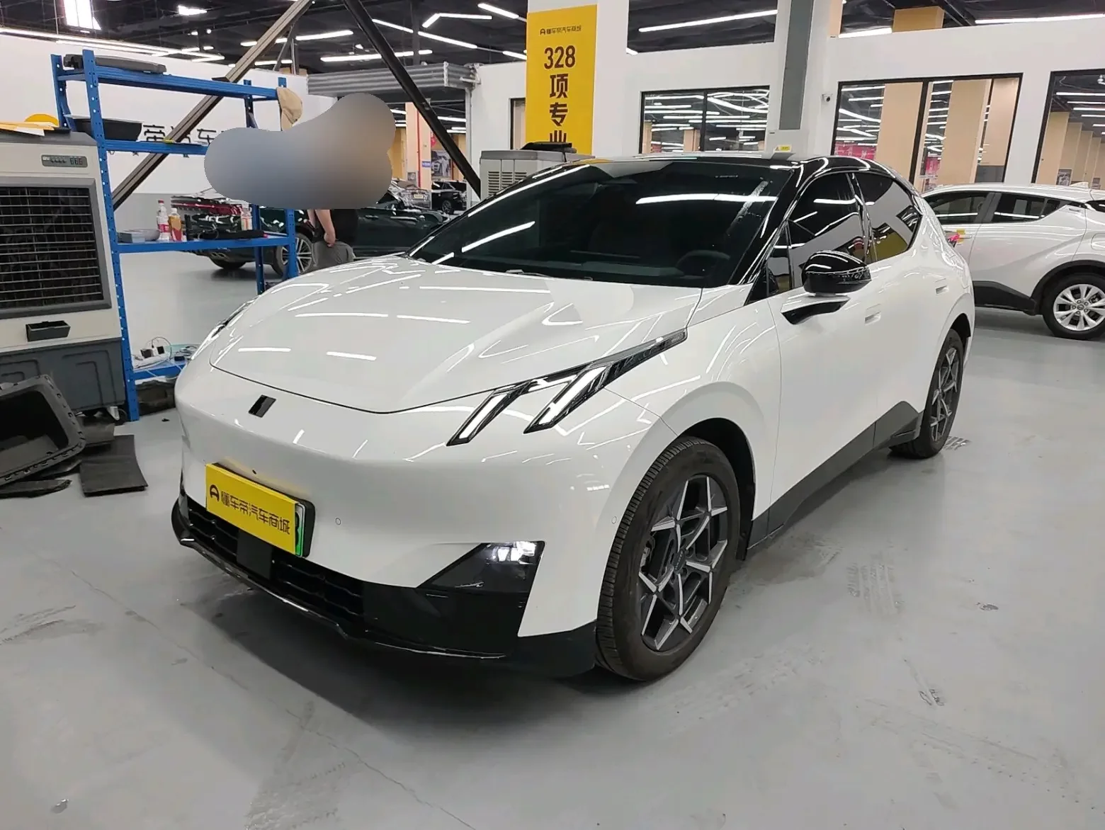 Lynk & Co Z20