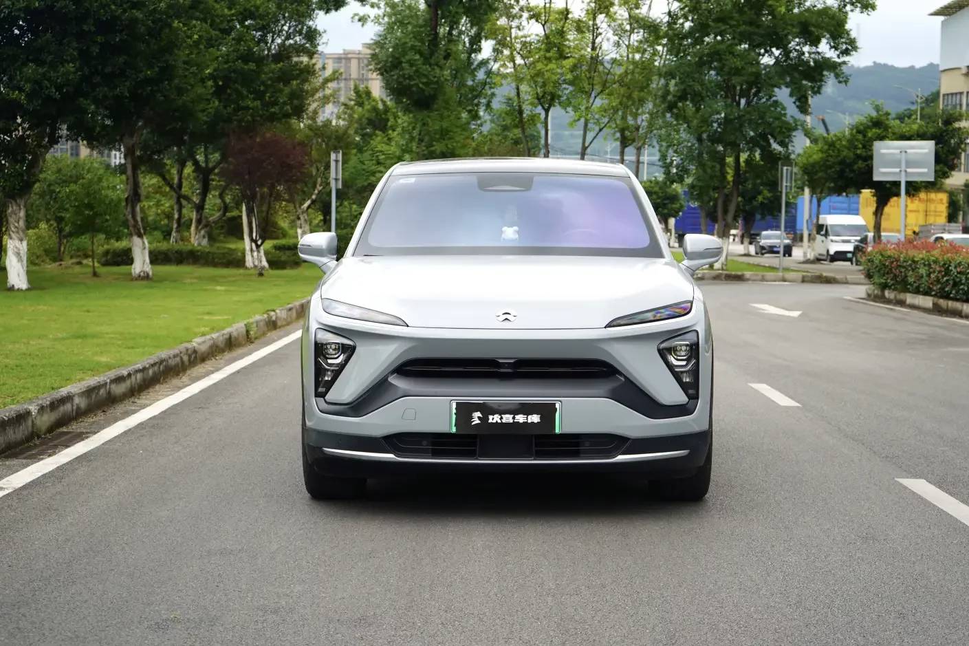 NIO EC6  из Китая