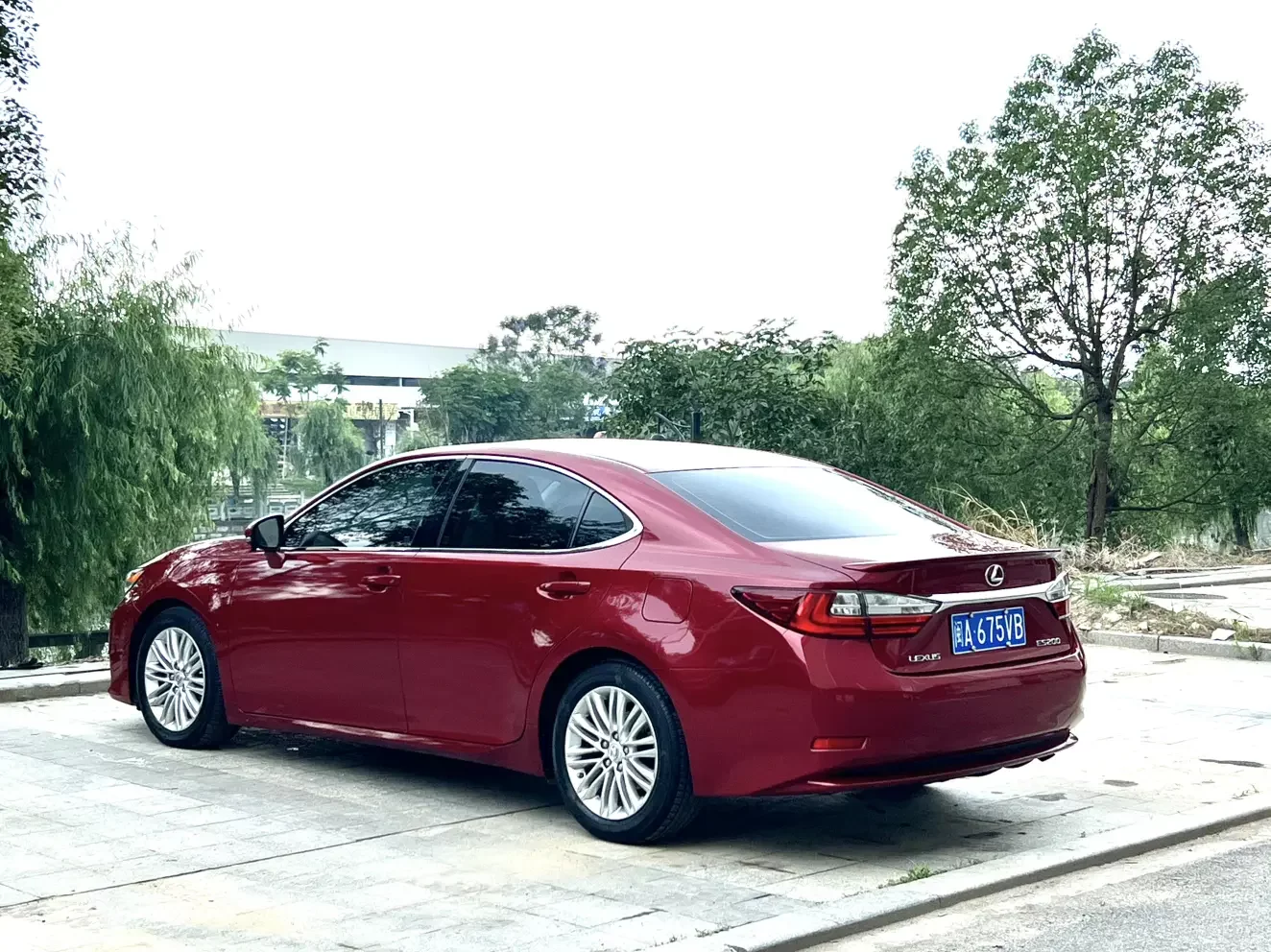 Lexus ES